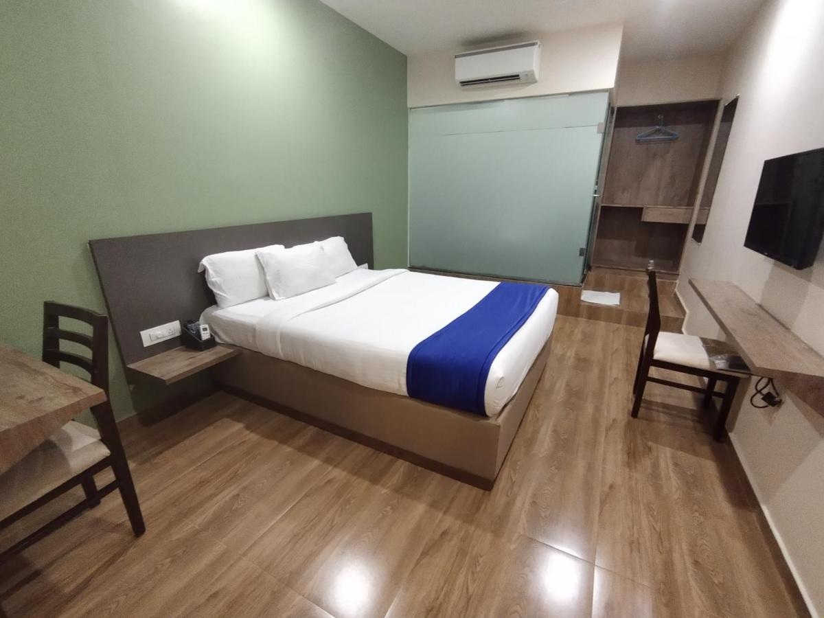 Hotel Ocean Suites Mumbai Eksteriør bilde